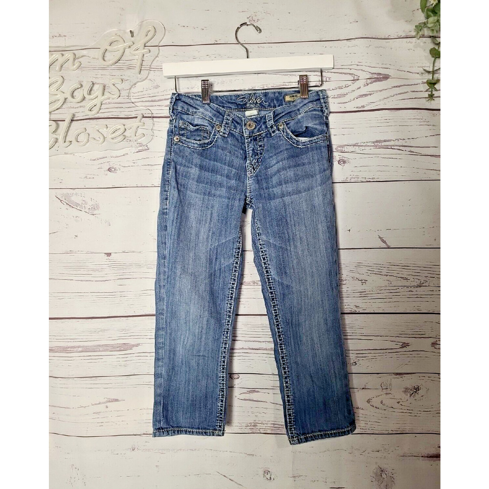 Silver Jeans Co Blue Denim Aiko Medium Wash Capri Jeans Womans Size 26 Y2k Vibes